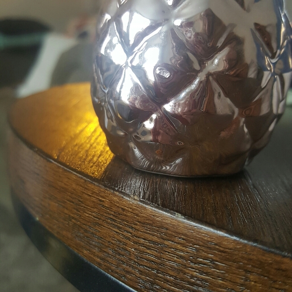 Modcloth Rose Gold Ceramic Pineapple Salt & Pepper Shaker - Picture 6 of 7